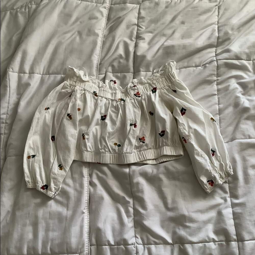 Off the shoulder White shirt with Flowers
